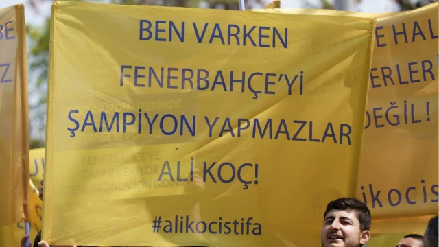 Fenerbahçe Divan Toplantısında yönetime tepki
