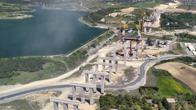 Kanal İstanbul’un ilk köprüsünün ayakları 100 metreyi aştı