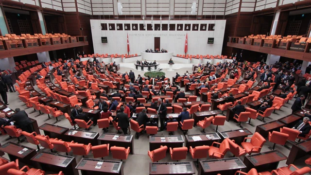 Kanun teklifini TBMM Başkanlığı’na sundu