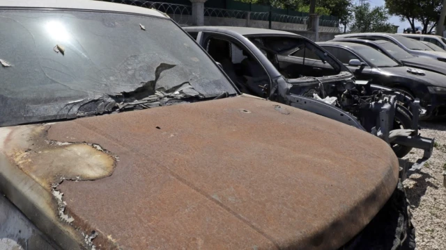 Yediemin otoparkları araç mezarlığına döndü
