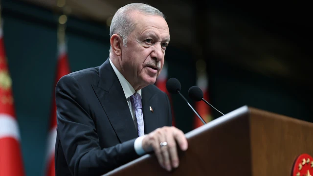 "Yeni anayasa için 10 hukukçu arkadaşımızı görevlendirdik"