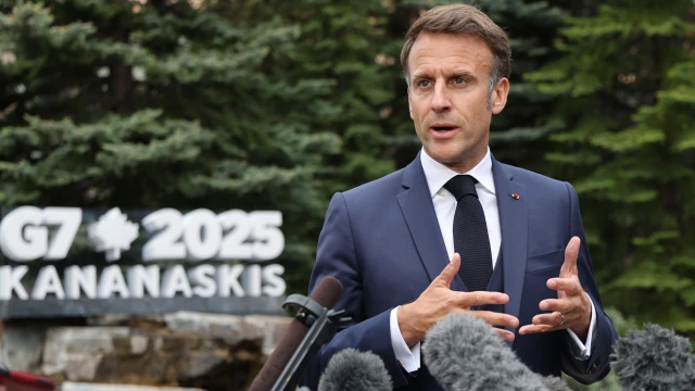 Macron: "İran’da rejim değişikliği kaosa yol açar"