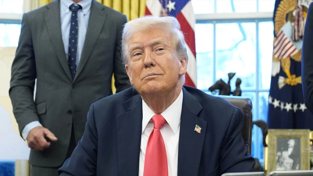 Trump, "ABD’de oturma izni" için bekleme listesini açtı