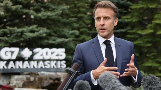 Macron: "İran’da rejim değişikliği kaosa yol açar"
